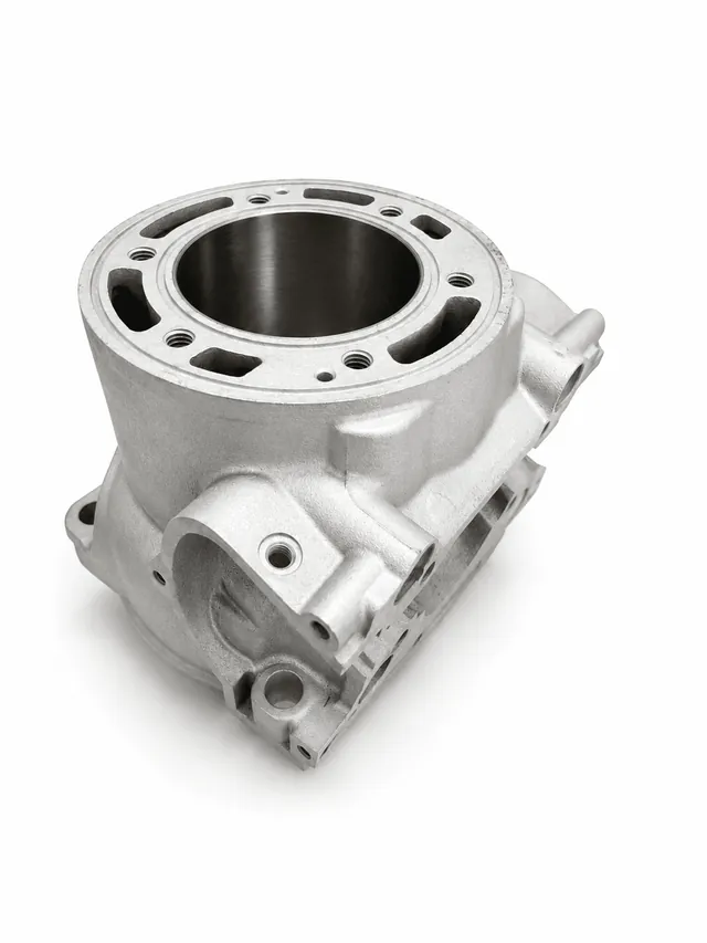 KTM EXC/SX 250 2-Takt-Zylinder, neu verchromt mit Wiederherstellung der Nickel-Siliziumkarbid-Beschichtung und T-Shape-Politur.